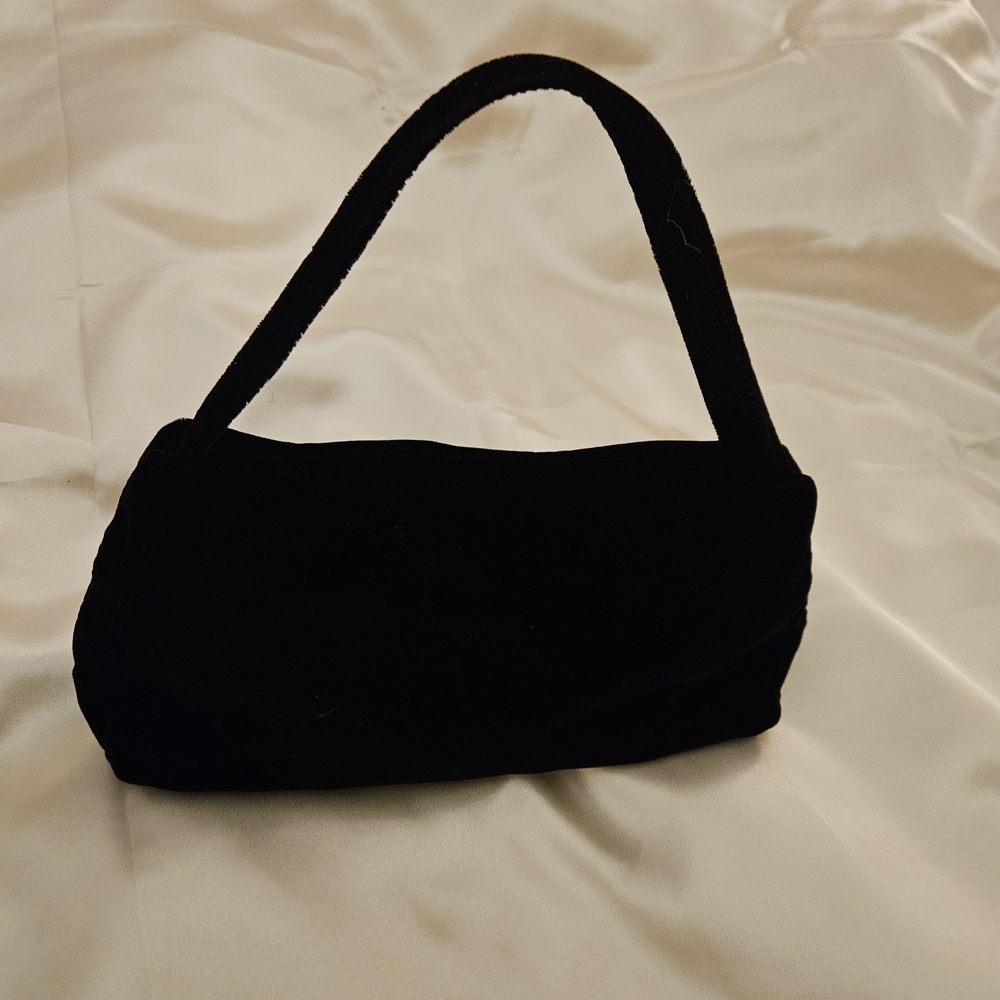 Carolee Black Velvet Clutch with Silver Dragonfly - Picture 4 of 9